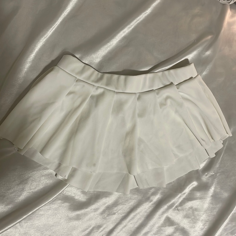 🤍Sexy Mini White Skirt🤍